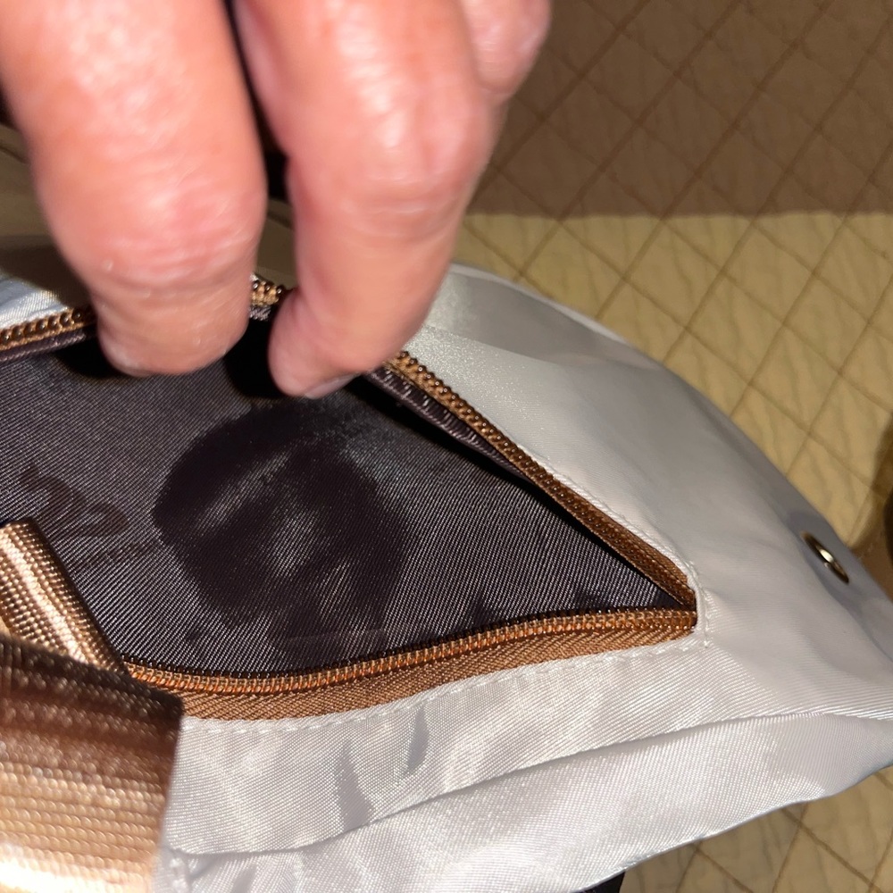 New sling bag - Picture 7 of 9